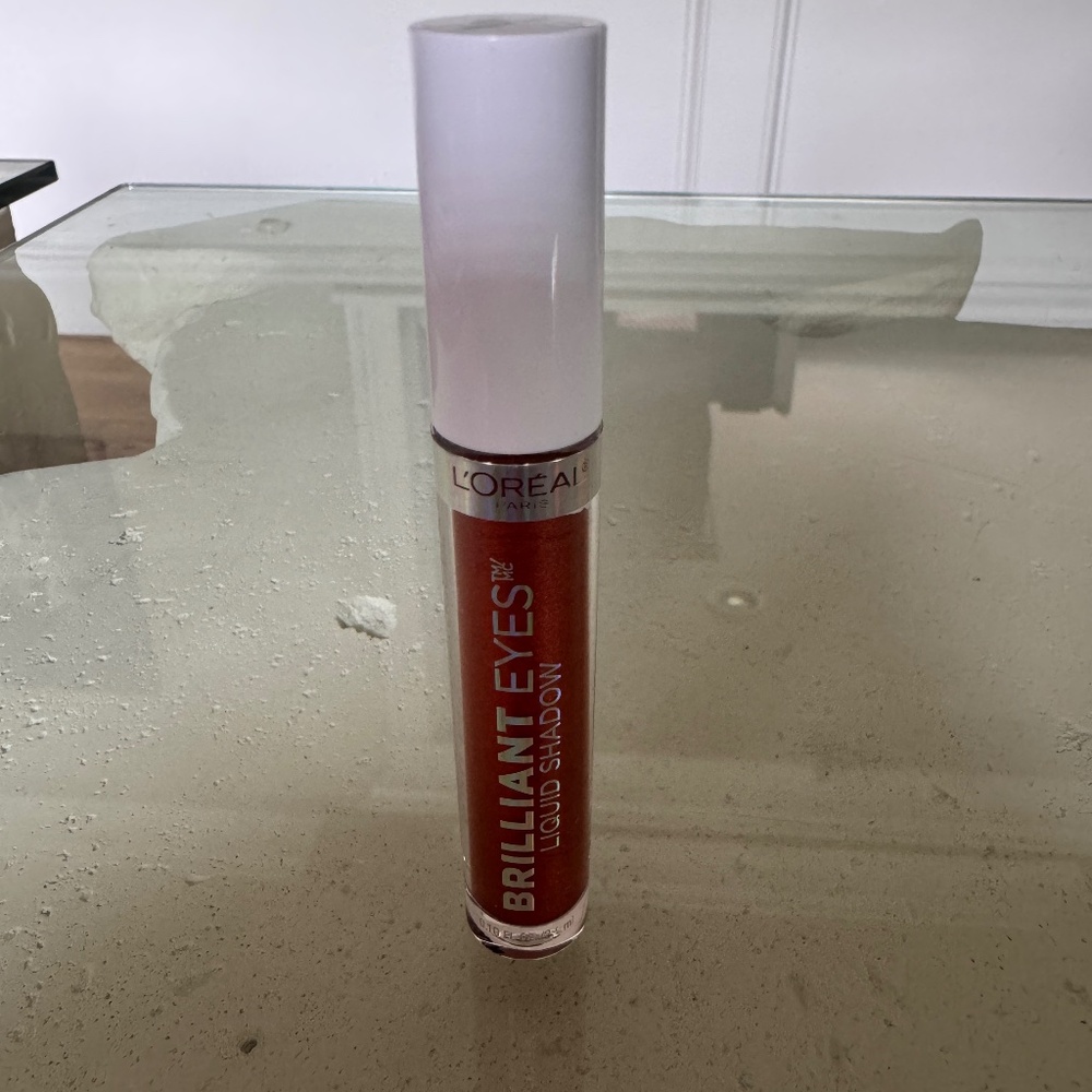 L'Oreal Brilliant Eyes Liquid Eyeshadow